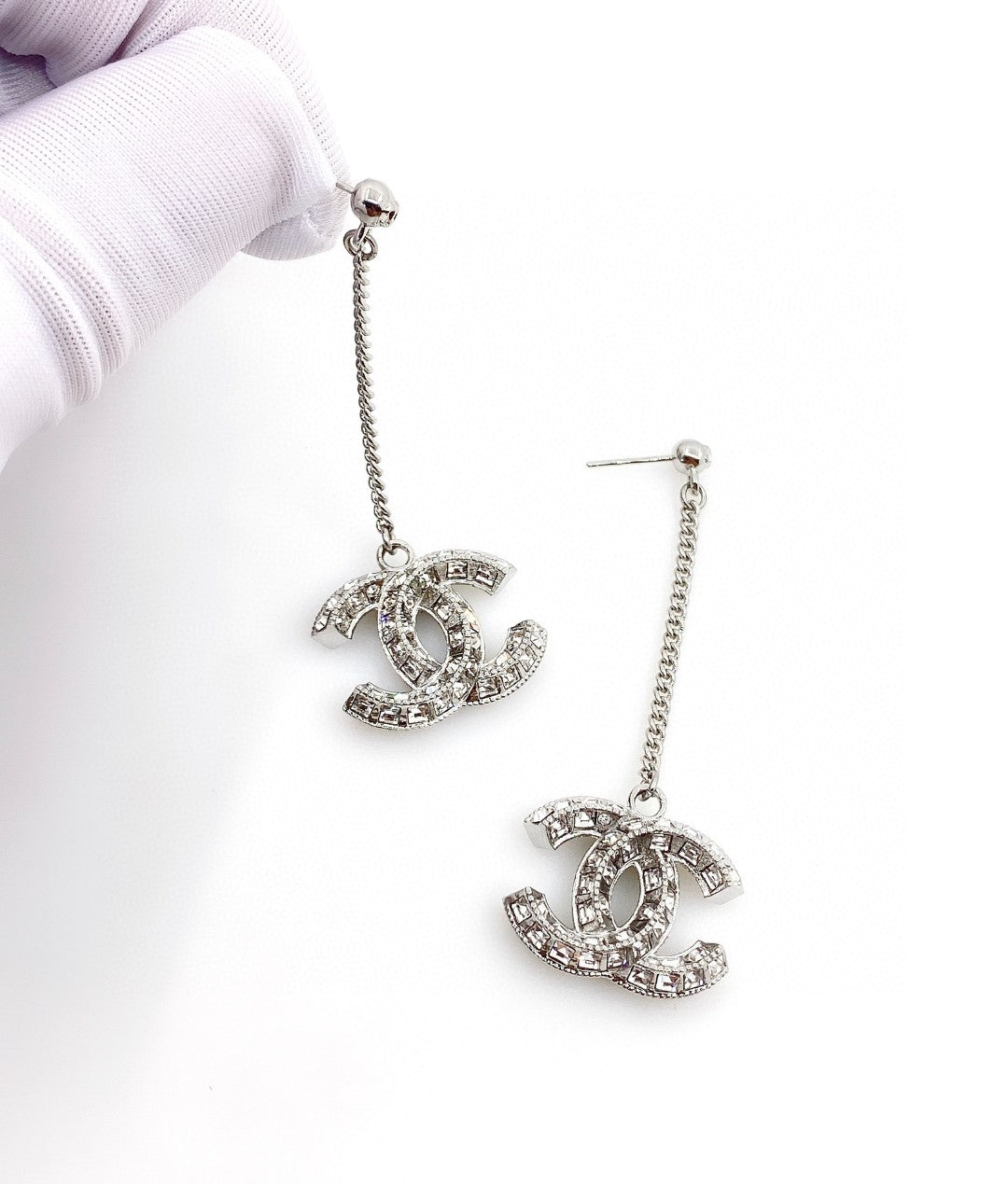 18K  Chanel Long Crystals Earrings